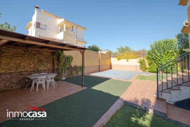 5 bedroom Villa for sale in Peligros - € 434,900 (Ref: 10094854)