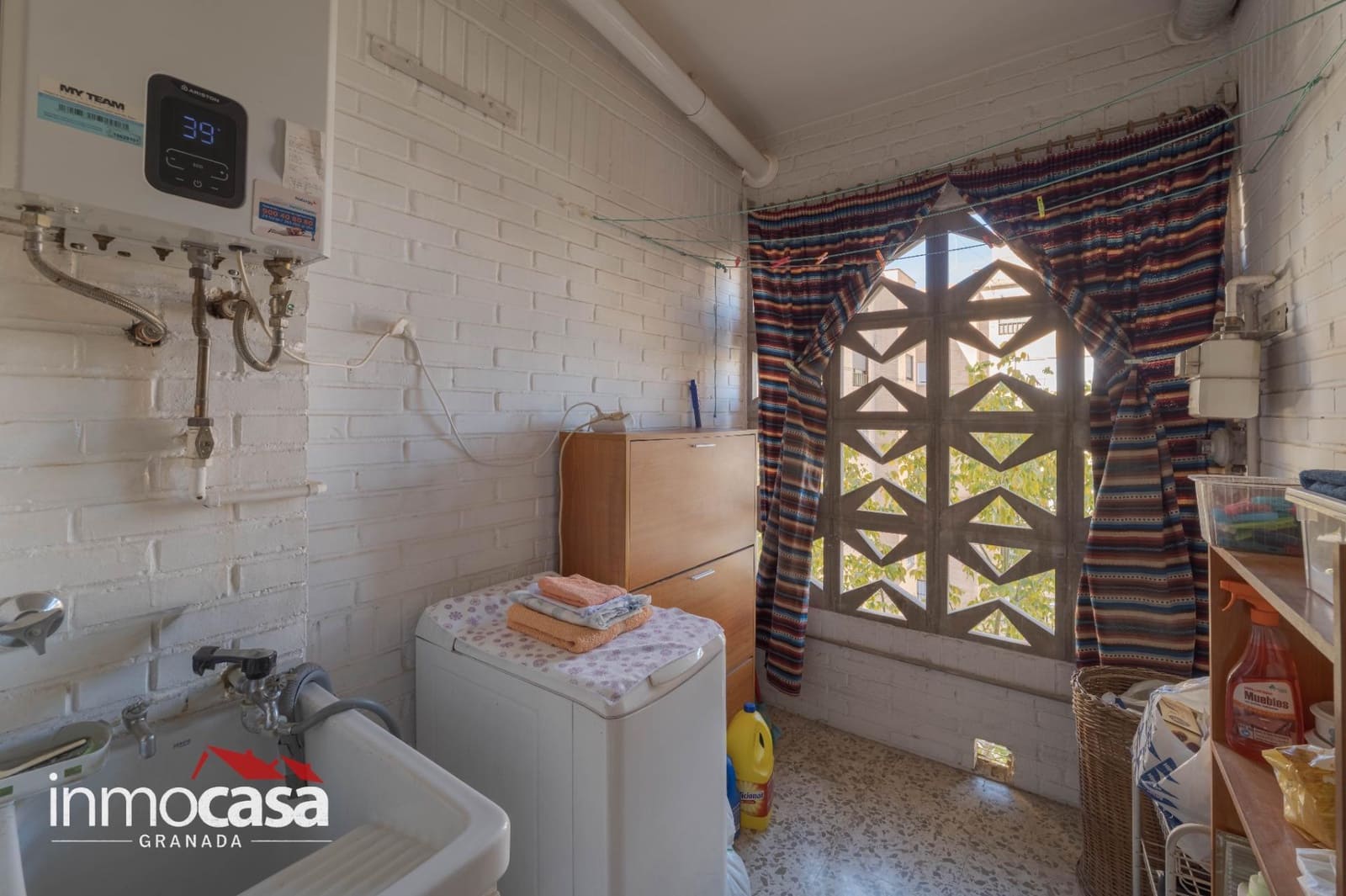 4 sovrum Lägenhet till salu i Granada stad med garage - 259 900 € (Ref: 10109849)