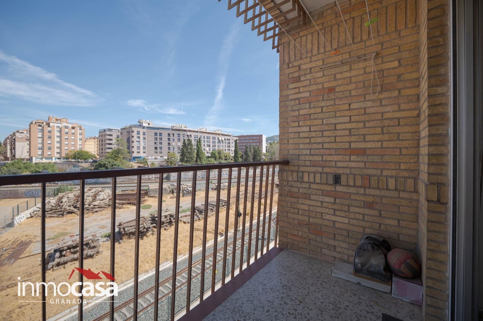 4 sovrum Lägenhet till salu i Granada stad med garage - 259 900 € (Ref: 10109849)