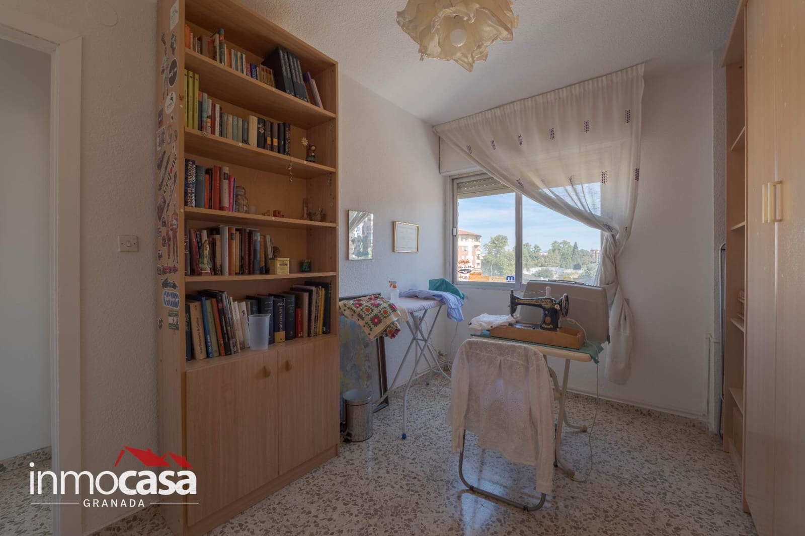4 sovrum Lägenhet till salu i Granada stad med garage - 259 900 € (Ref: 10109849)