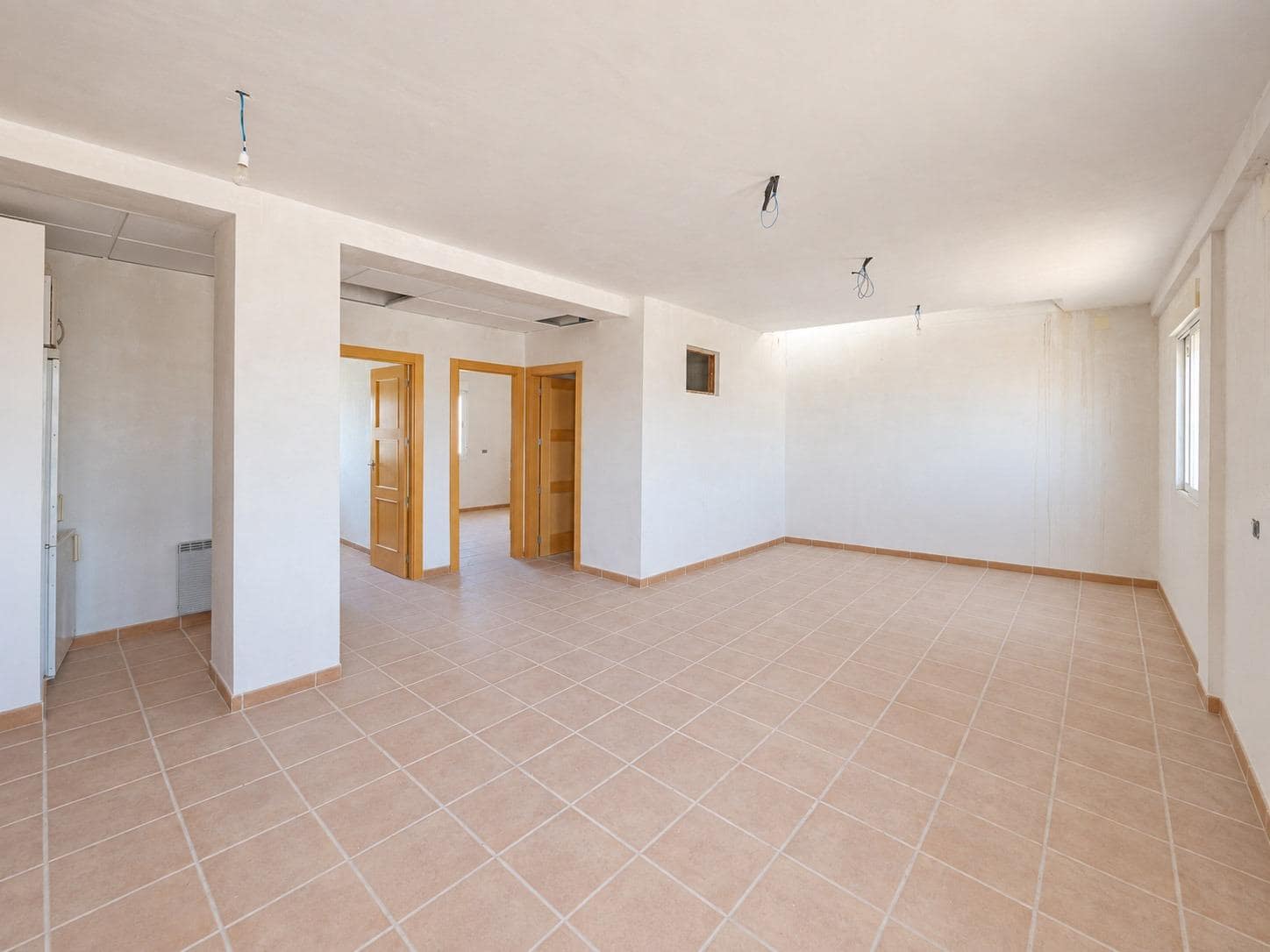 7 bedroom Villa for sale in Padul with pool garage - € 450,000 (Ref: 10115780)