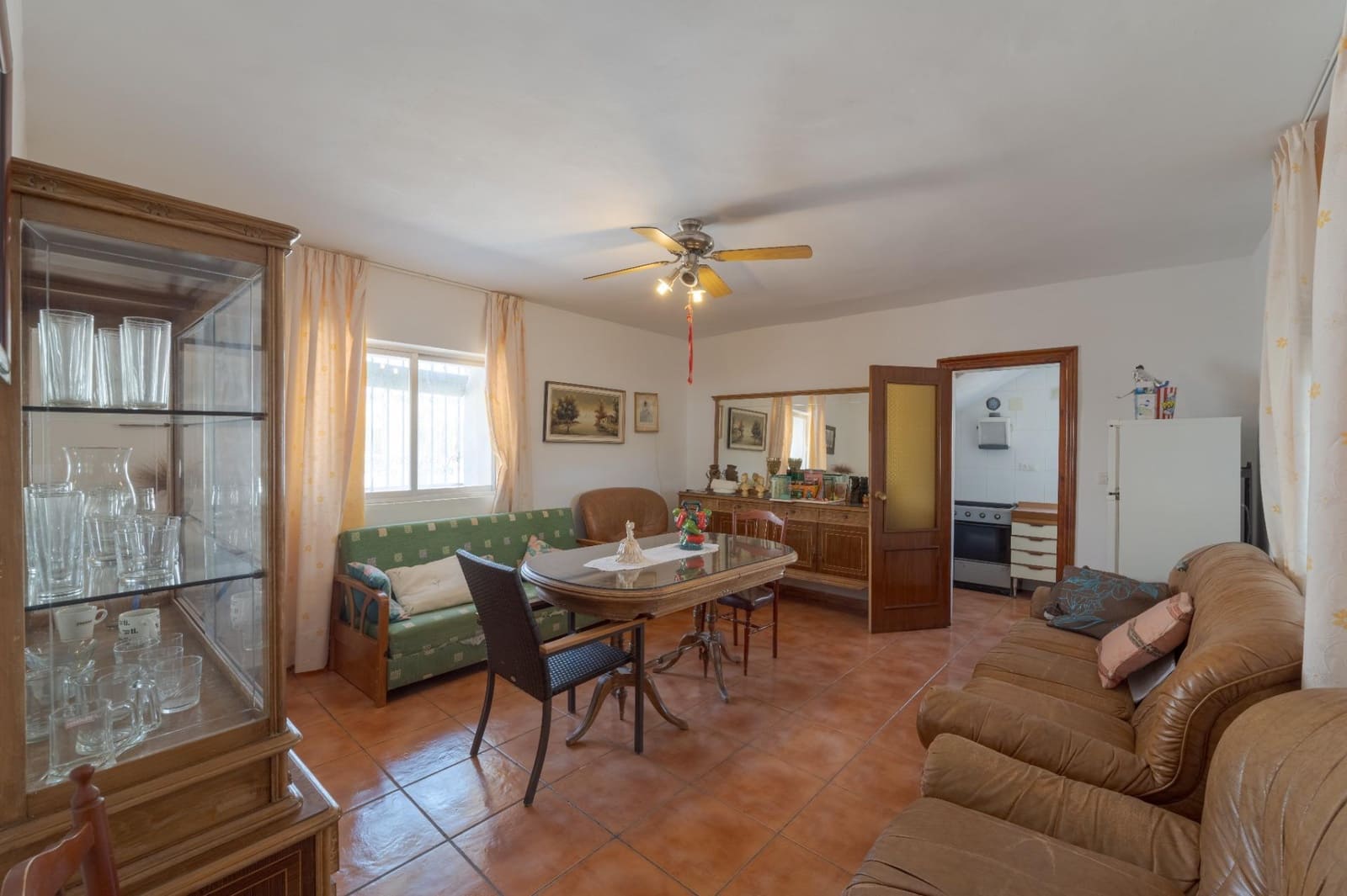 7 bedroom Villa for sale in Padul with pool garage - € 450,000 (Ref: 10115780)