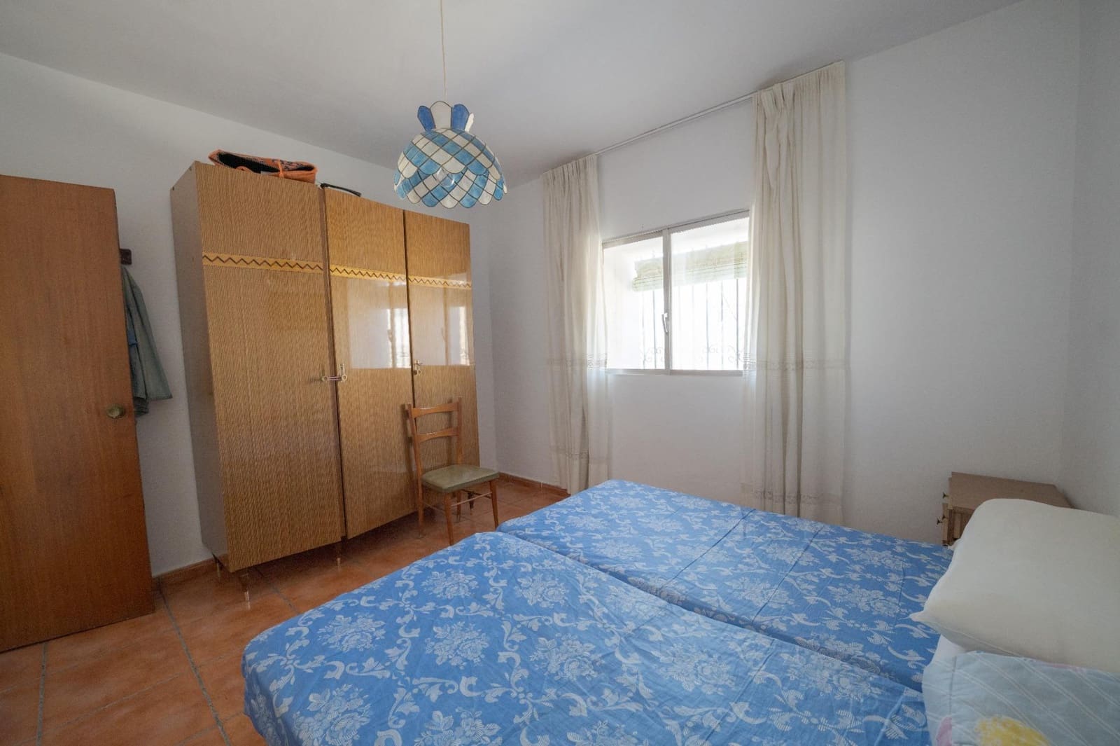 7 bedroom Villa for sale in Padul with pool garage - € 450,000 (Ref: 10115780)