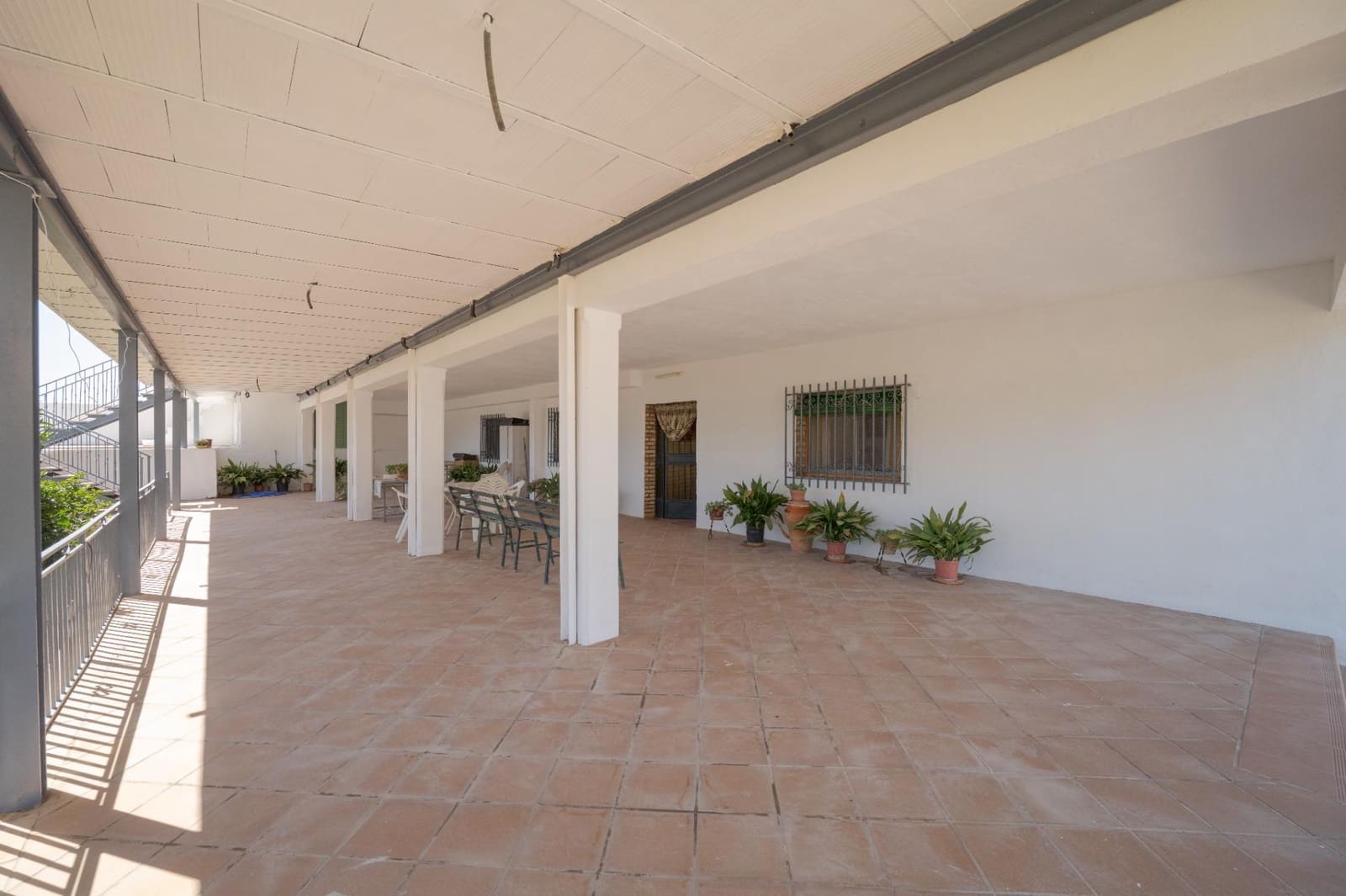 7 bedroom Villa for sale in Padul with pool garage - € 450,000 (Ref: 10115780)