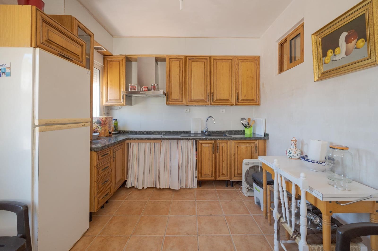 7 bedroom Villa for sale in Padul with pool garage - € 450,000 (Ref: 10115780)