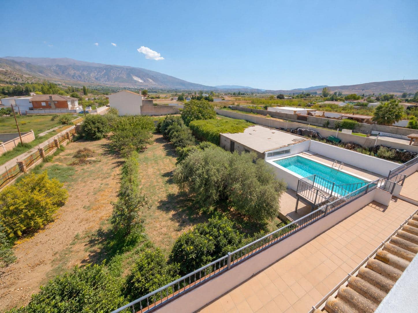 7 bedroom Villa for sale in Padul with pool garage - € 450,000 (Ref: 10115780)