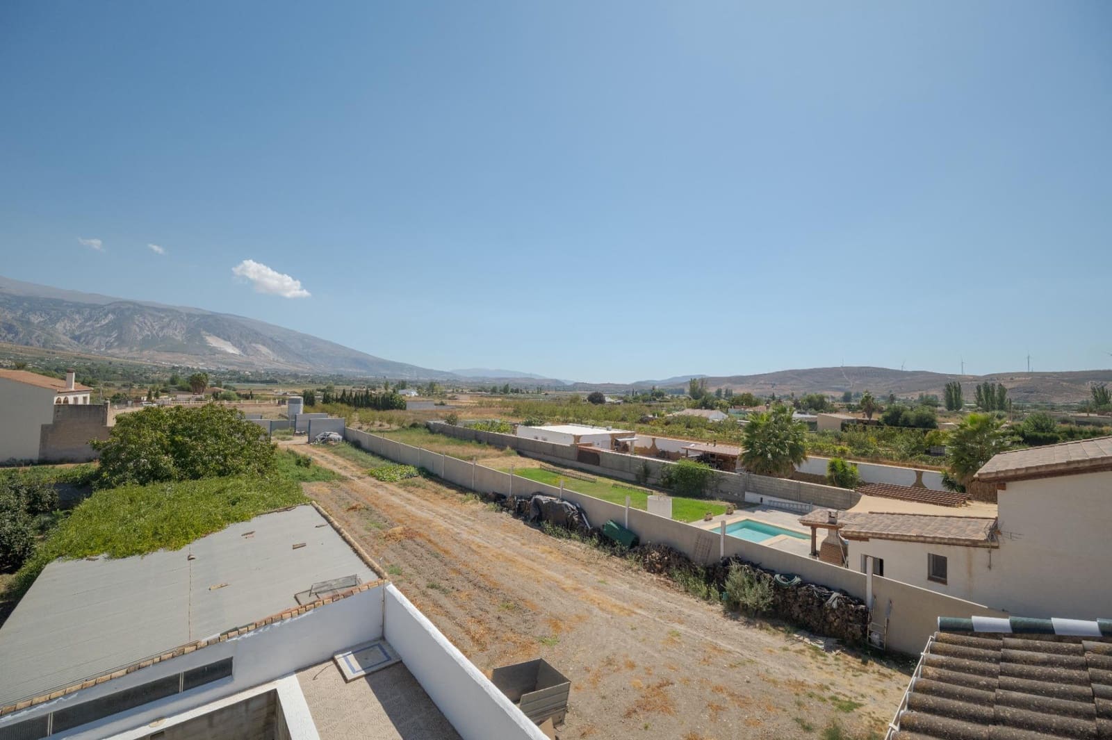 7 bedroom Villa for sale in Padul with pool garage - € 450,000 (Ref: 10115780)