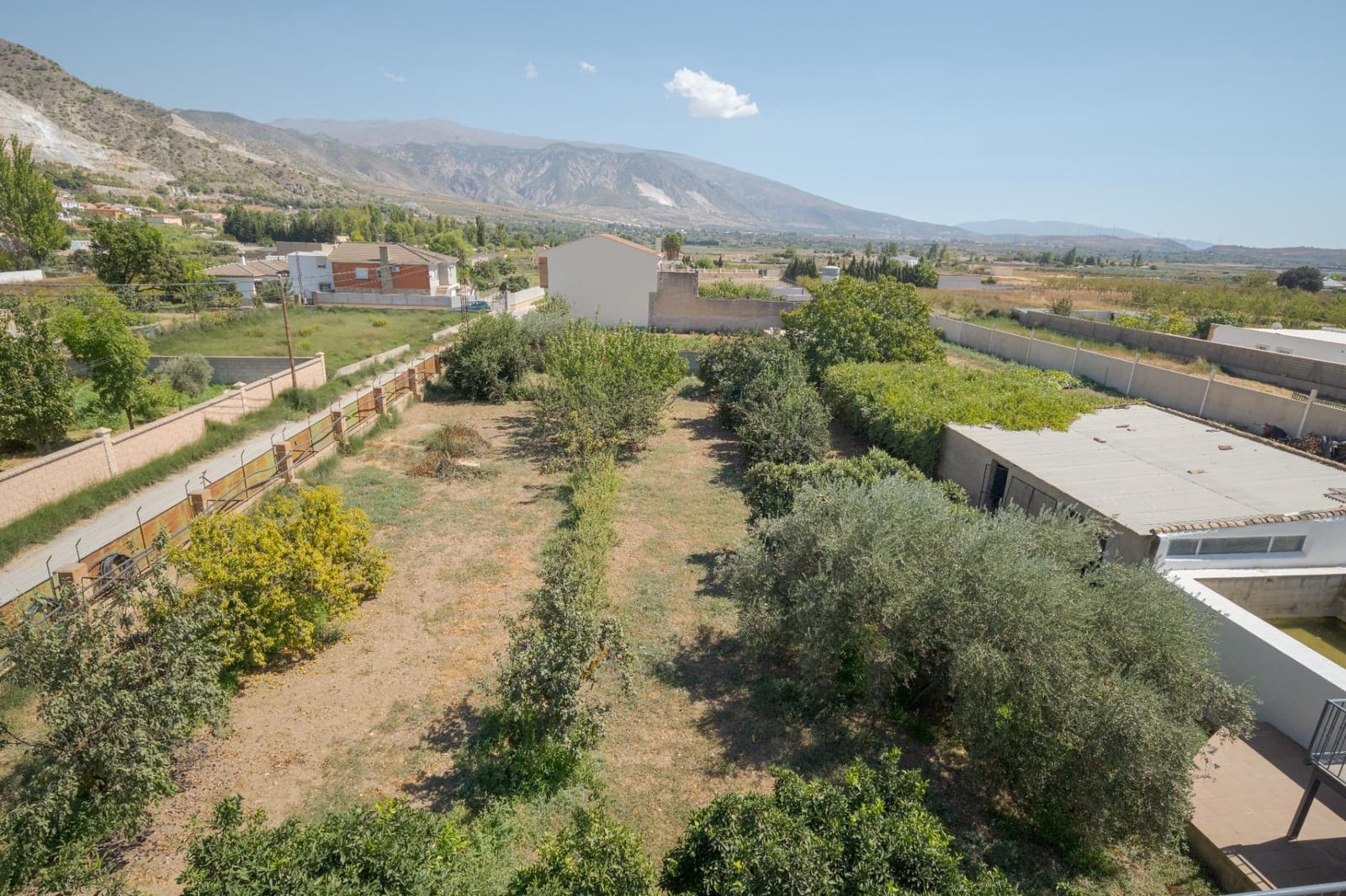 7 bedroom Villa for sale in Padul with pool garage - € 450,000 (Ref: 10115780)