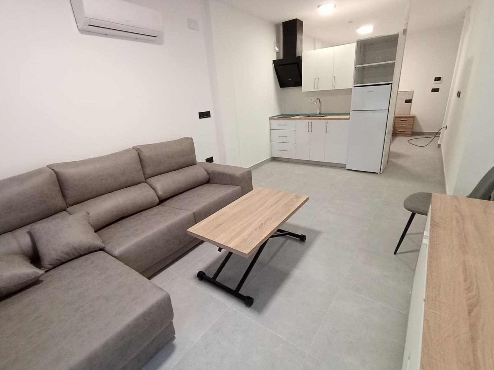 Apartamento de 1 habitación en Granada ciudad en alquiler - 620 € (Ref: 10120047)