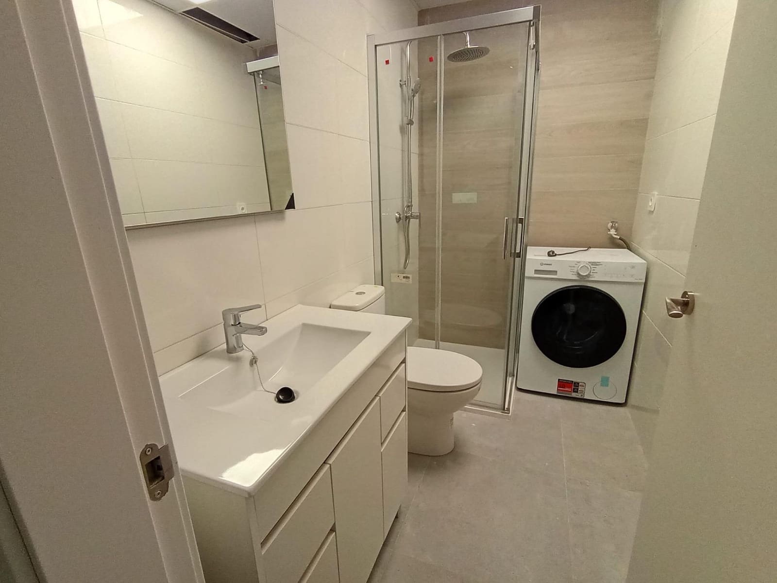 Apartamento de 1 habitación en Granada ciudad en alquiler - 620 € (Ref: 10120047)