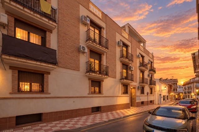 3 sovrum Lägenhet till salu i Churriana de la Vega med garage - 219 000 € (Ref: 10131773)