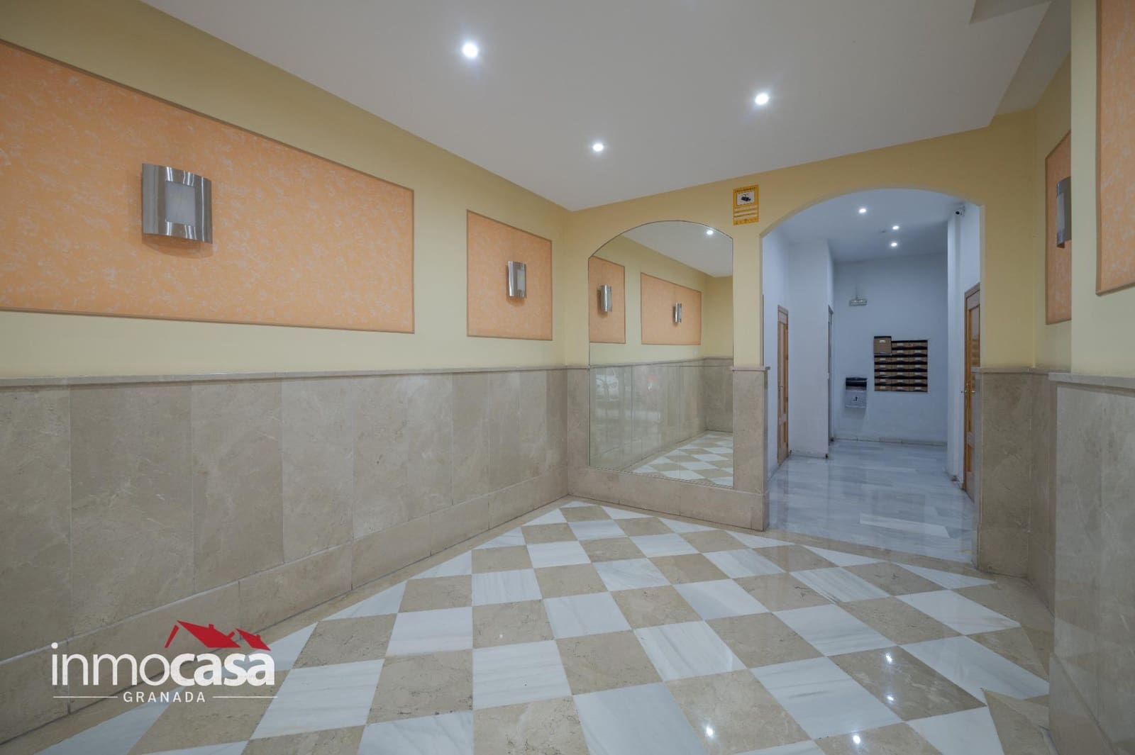 Piso de 2 habitaciones en Granada ciudad en venta con garaje - 259.900 € (Ref: 10131774)