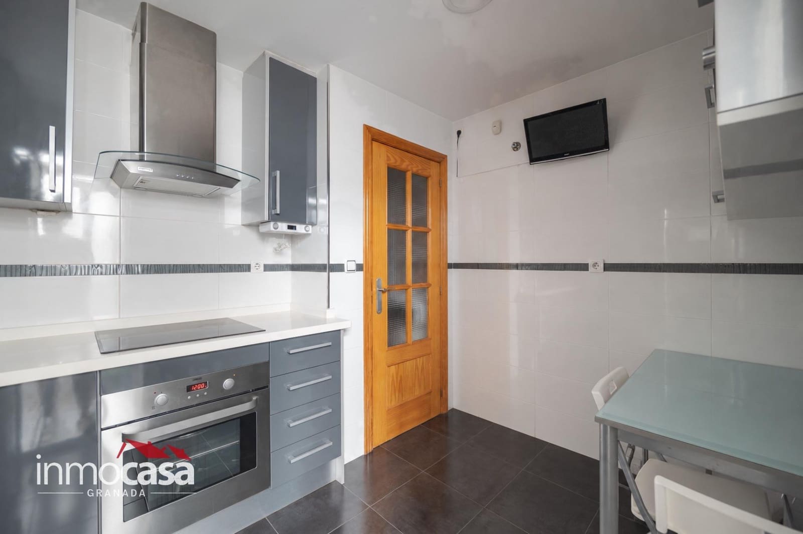 Piso de 2 habitaciones en Granada ciudad en venta con garaje - 259.900 € (Ref: 10131774)