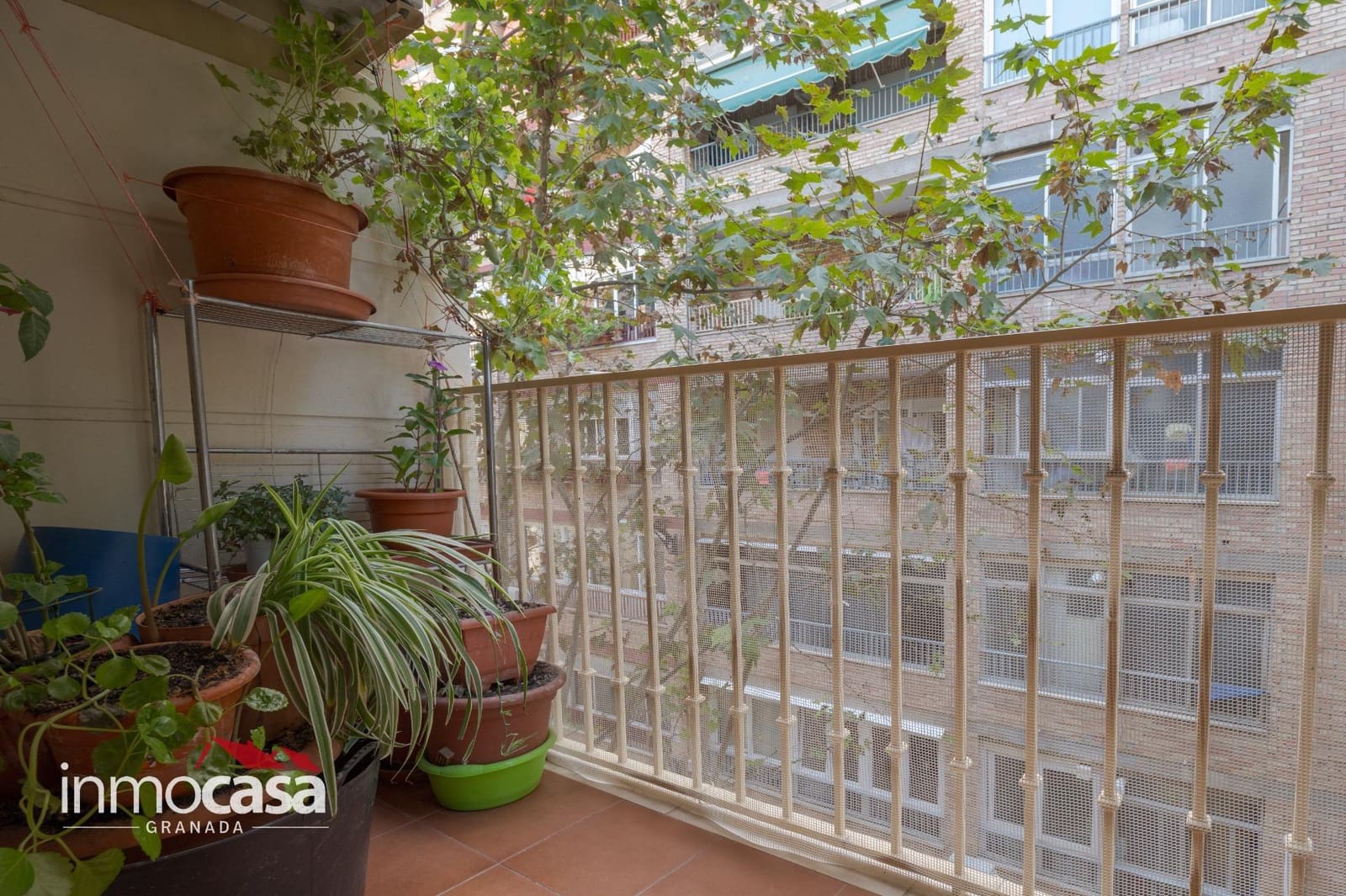 Piso de 2 habitaciones en Granada ciudad en venta con garaje - 259.900 € (Ref: 10131774)