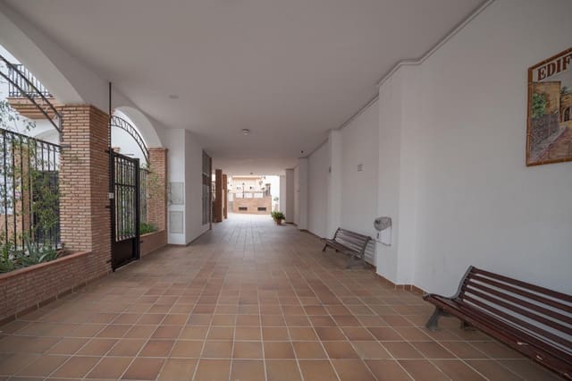 2 sovrum Lägenhet till salu i Churriana de la Vega med garage - 179 000 € (Ref: 10136210)