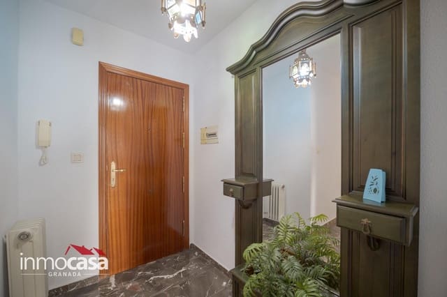 3 soveværelse Lejlighed til salg i Granada by med garage - € 299.999 (Ref: 10139852)