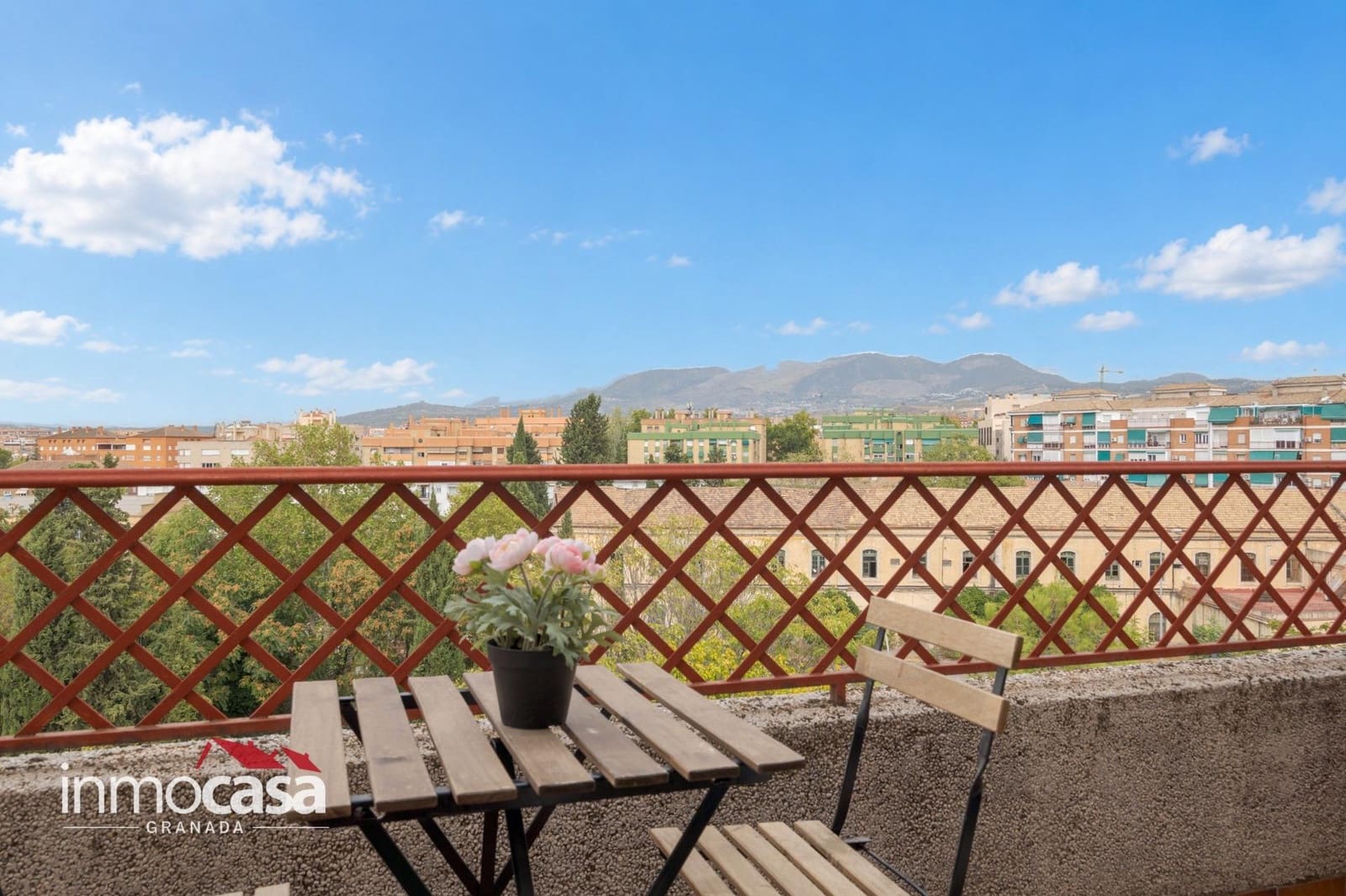 3 soveværelse Lejlighed til salg i Granada by med garage - € 299.999 (Ref: 10139852)