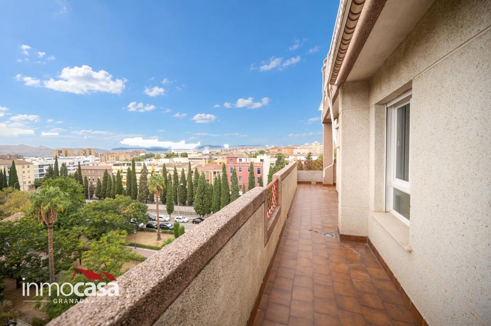 3 soveværelse Lejlighed til salg i Granada by med garage - € 299.999 (Ref: 10139852)