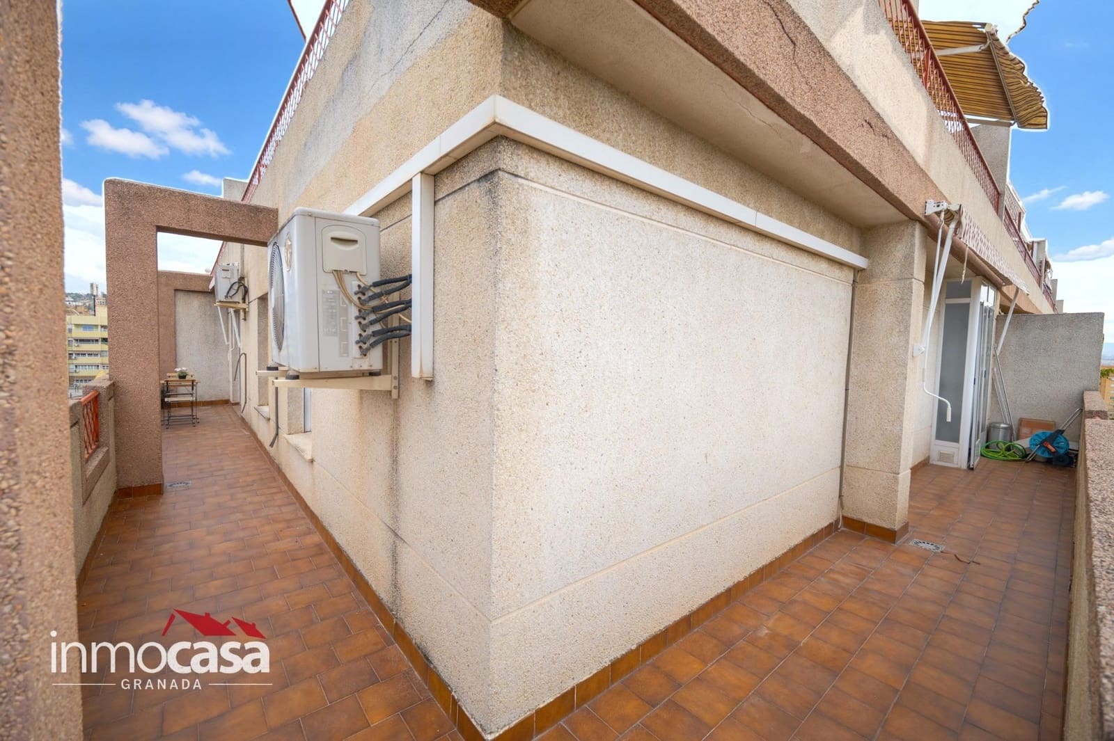 3 soveværelse Lejlighed til salg i Granada by med garage - € 299.999 (Ref: 10139852)
