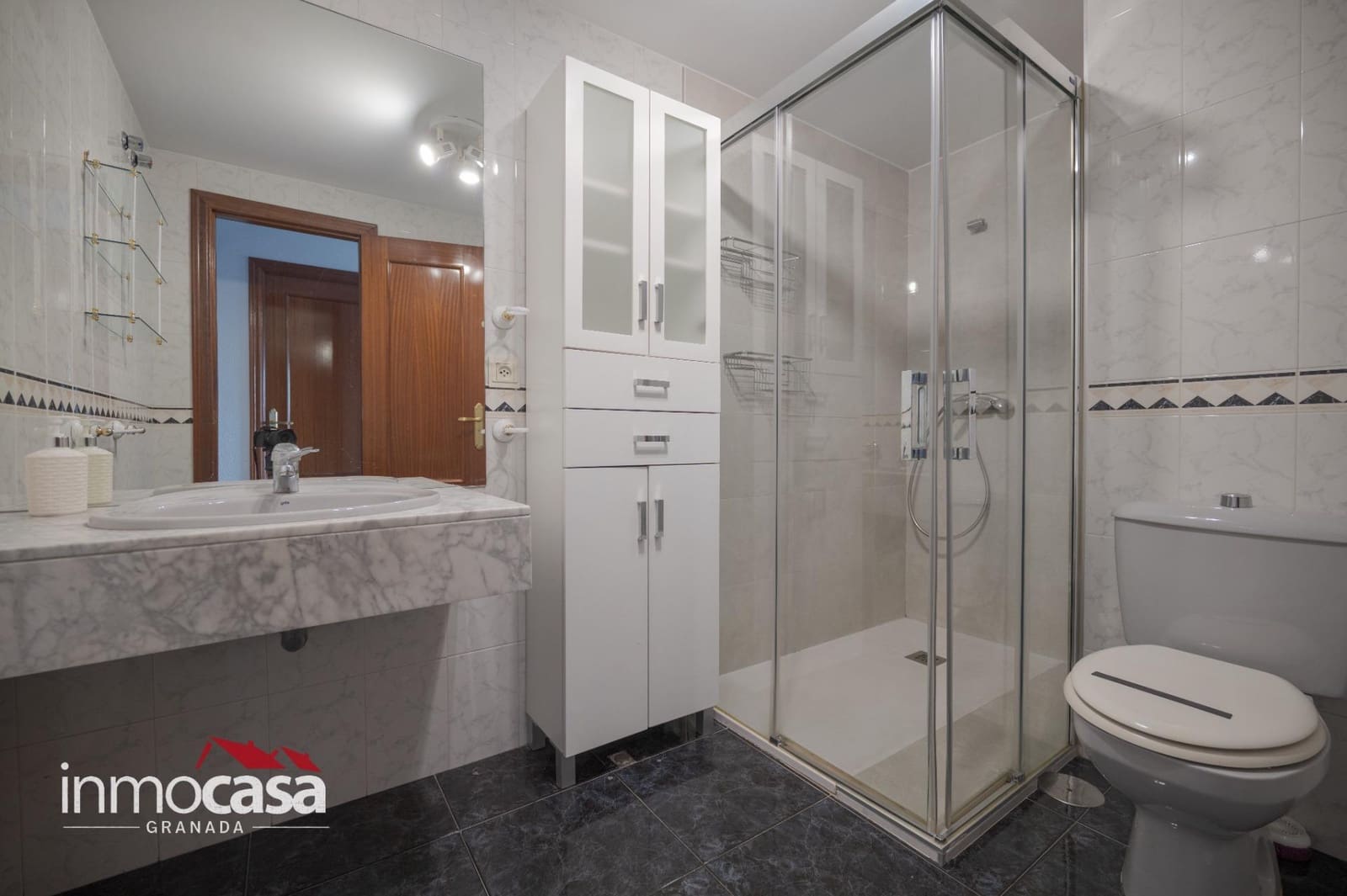 3 soveværelse Lejlighed til salg i Granada by med garage - € 299.999 (Ref: 10139852)