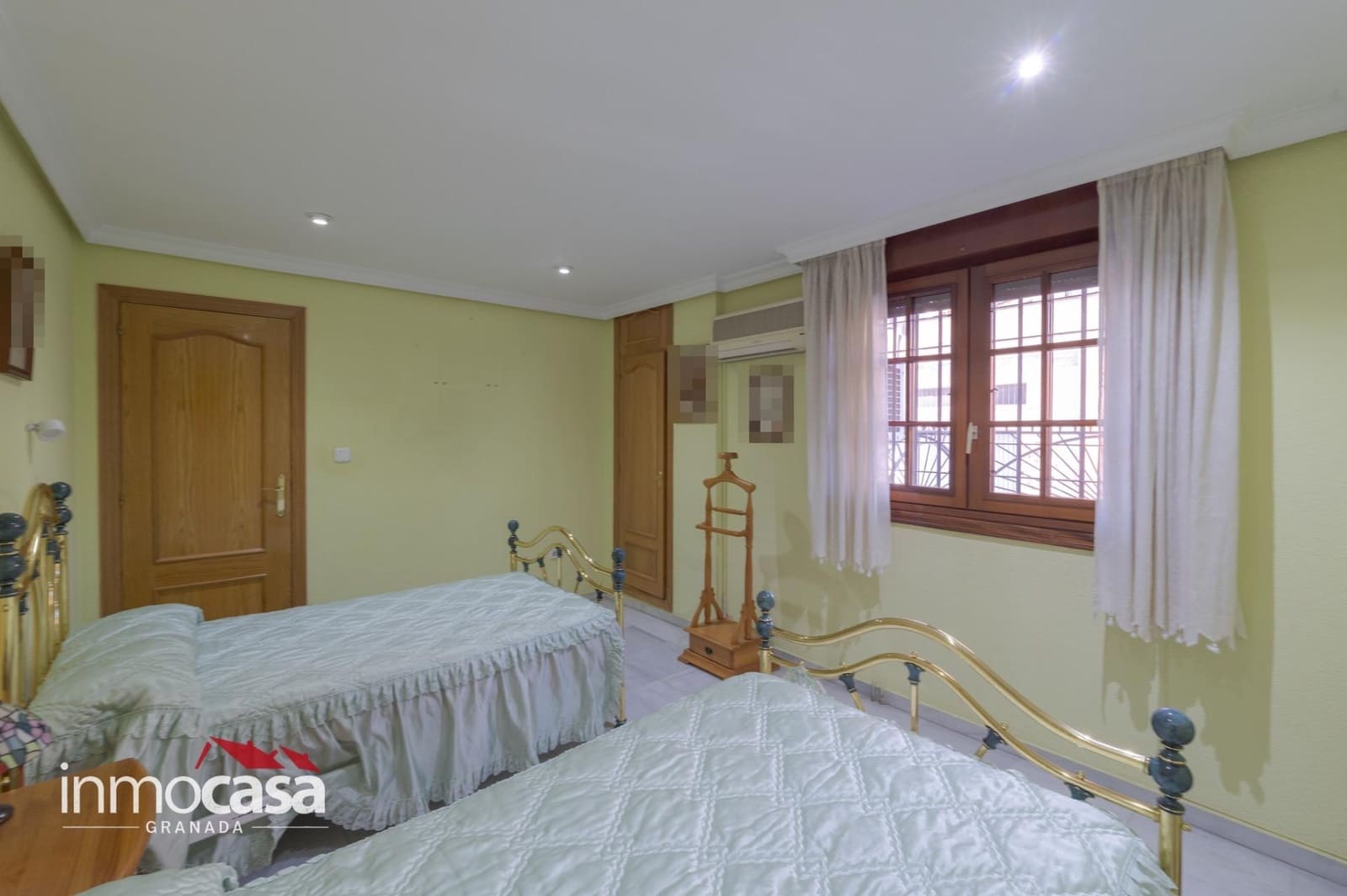 6 quarto Moradia para venda em Maracena com garagem - 380 000 € (Ref: 10159848)