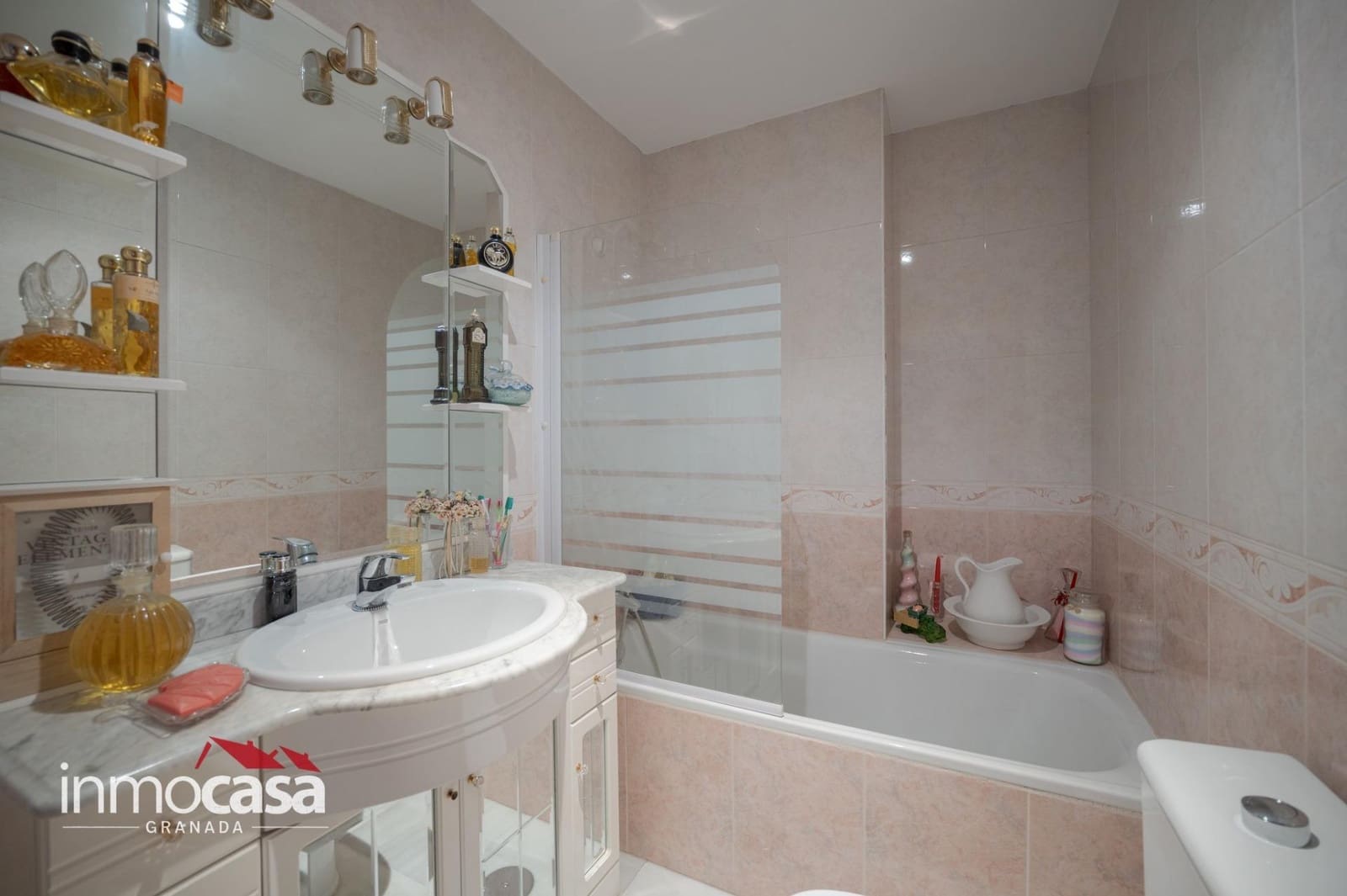 6 quarto Moradia para venda em Maracena com garagem - 380 000 € (Ref: 10159848)