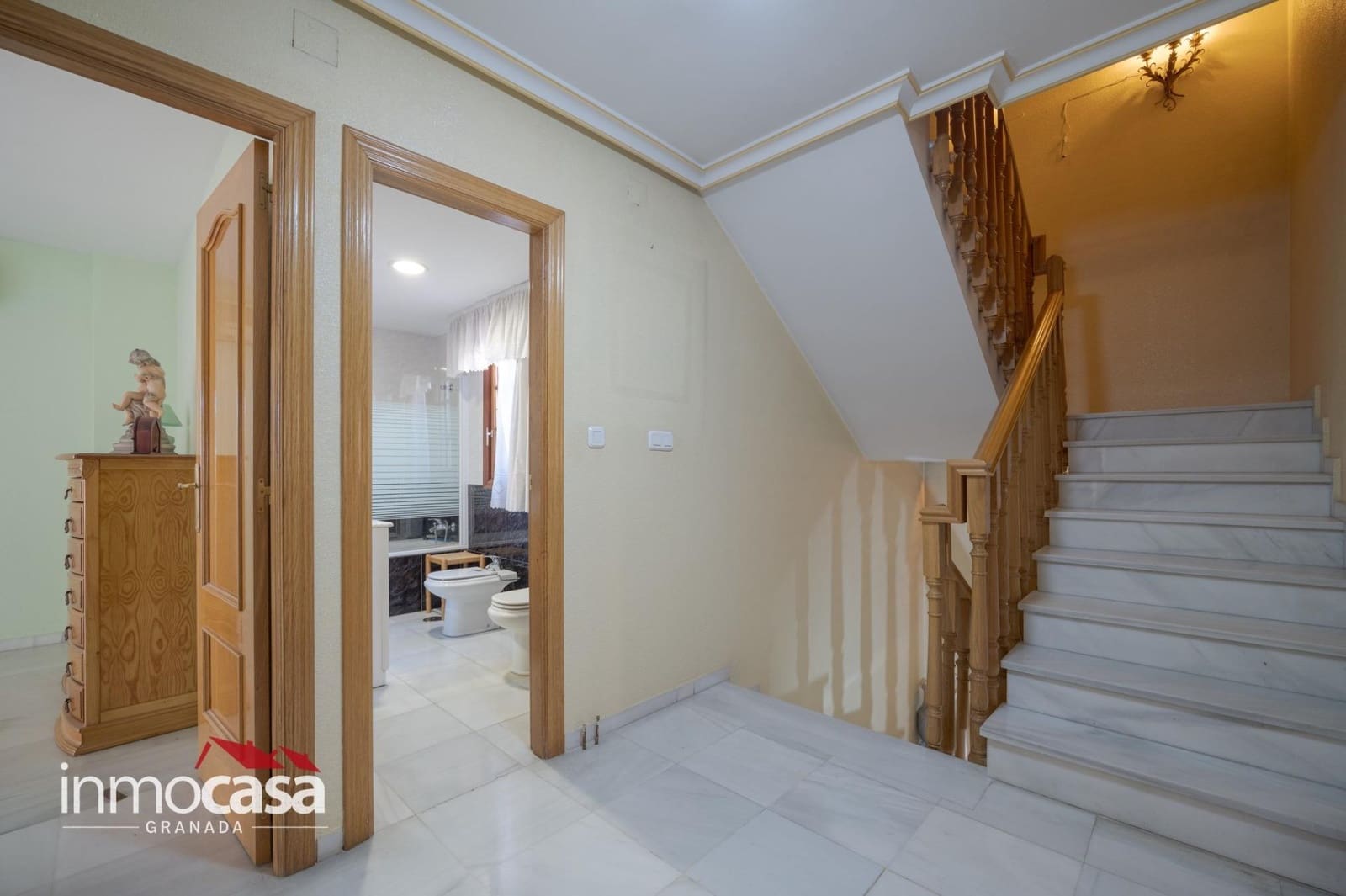 6 quarto Moradia para venda em Maracena com garagem - 380 000 € (Ref: 10159848)