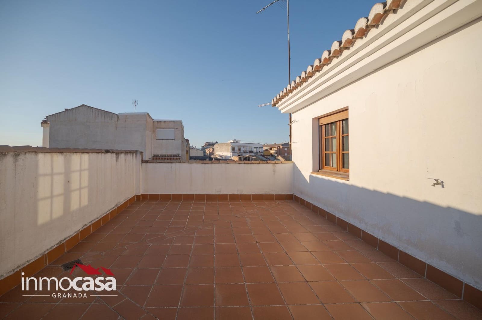 6 quarto Moradia para venda em Maracena com garagem - 380 000 € (Ref: 10159848)