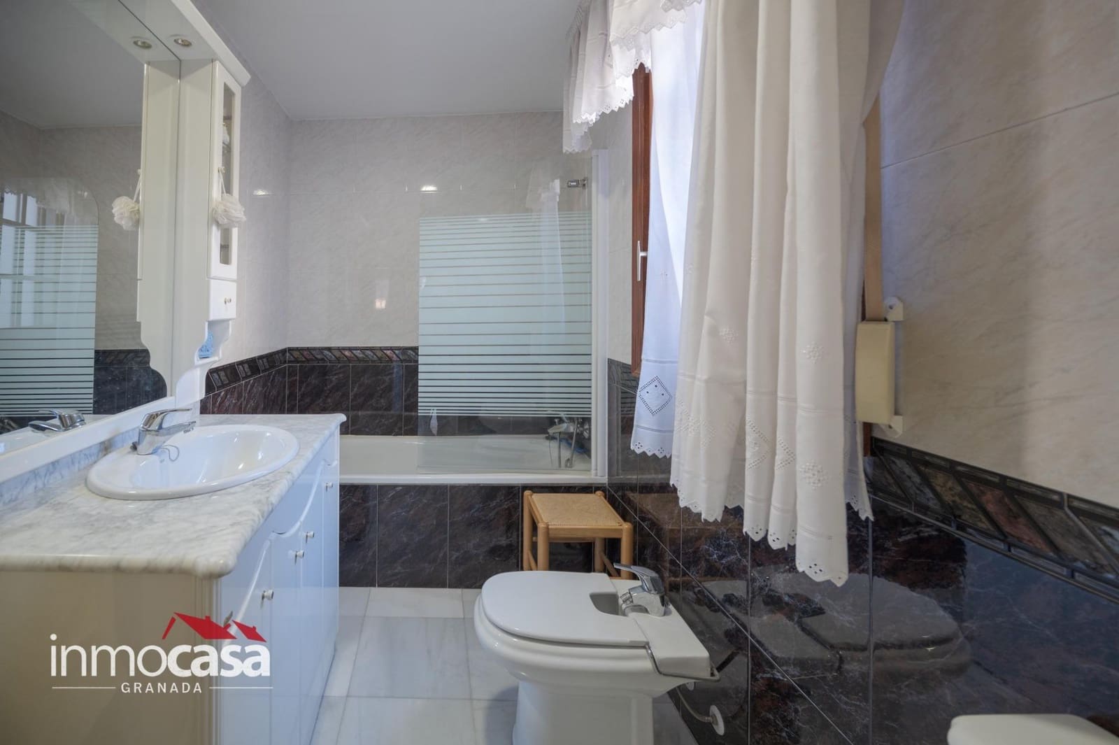 6 quarto Moradia para venda em Maracena com garagem - 380 000 € (Ref: 10159848)