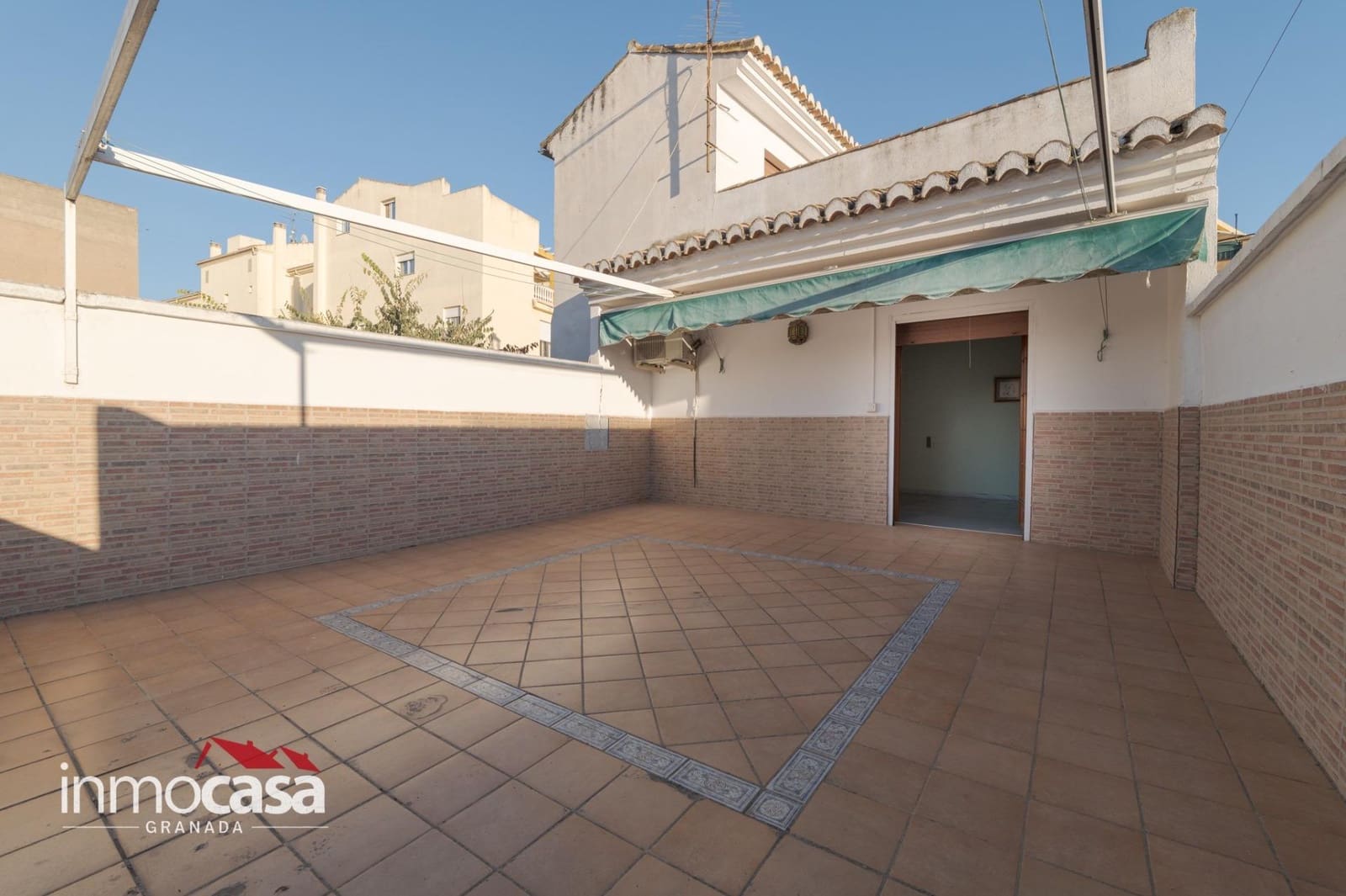 6 quarto Moradia para venda em Maracena com garagem - 380 000 € (Ref: 10159848)