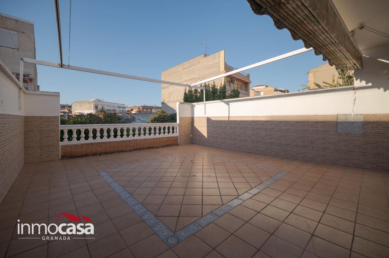 6 quarto Moradia para venda em Maracena com garagem - 380 000 € (Ref: 10159848)