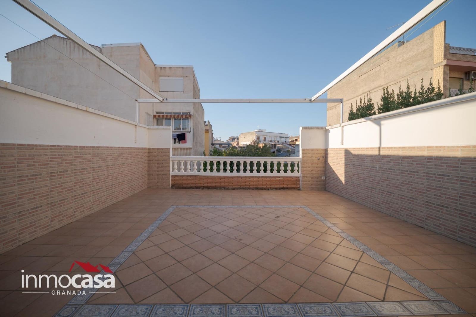 6 quarto Moradia para venda em Maracena com garagem - 380 000 € (Ref: 10159848)