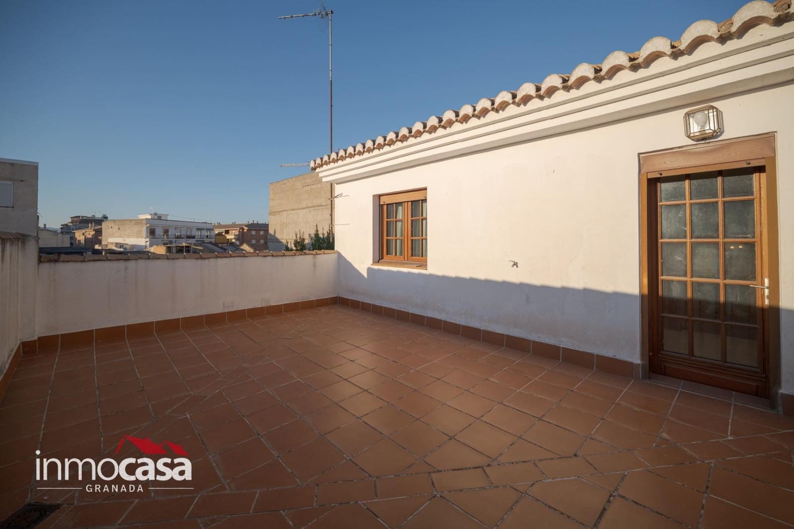 6 quarto Moradia para venda em Maracena com garagem - 380 000 € (Ref: 10159848)