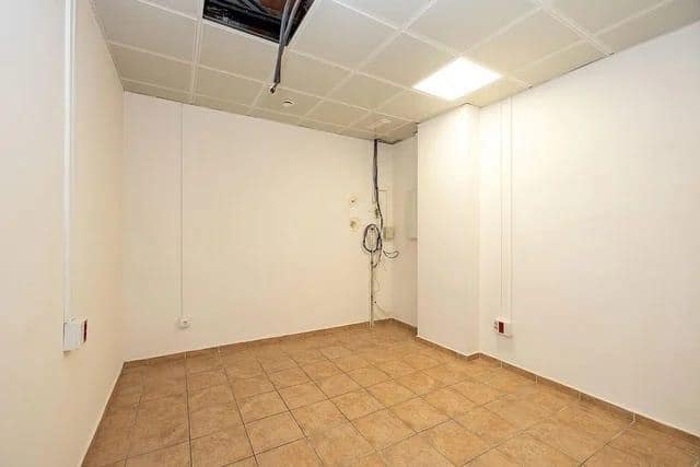 Comercial para arrendar em Granada cidade - 600 € (Ref: 10165178)