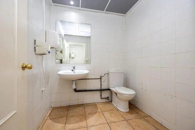 Comercial para arrendar em Granada cidade - 600 € (Ref: 10165178)