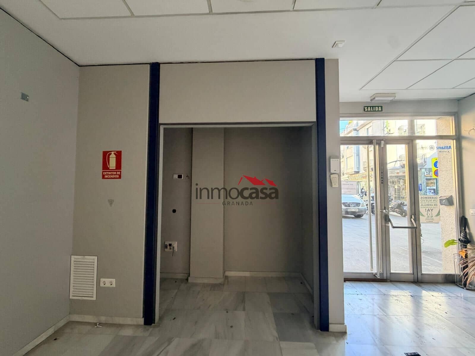 Commercial for rent in Armilla - € 2,650 (Ref: 10166805)