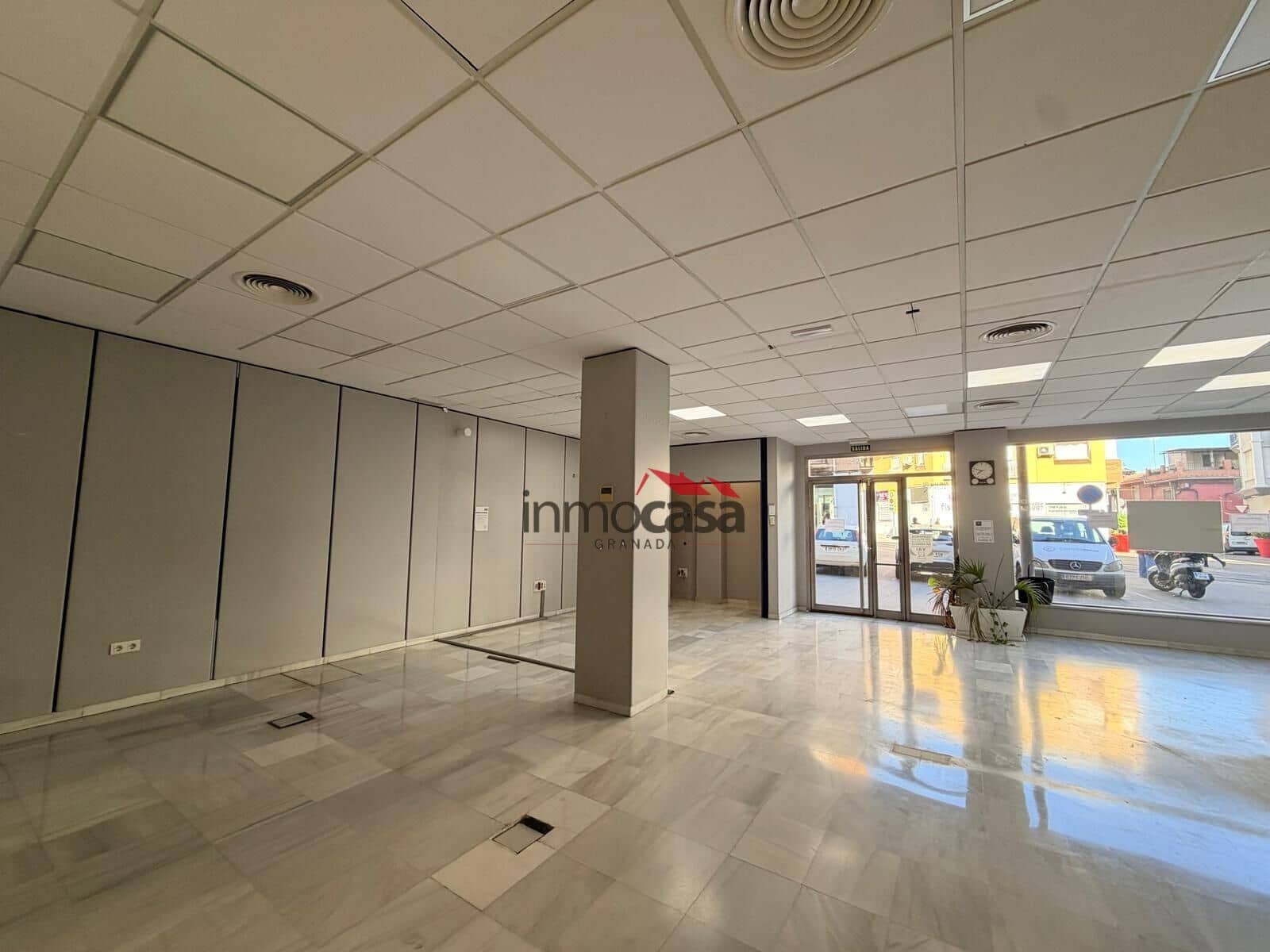 Commercial for rent in Armilla - € 2,650 (Ref: 10166805)
