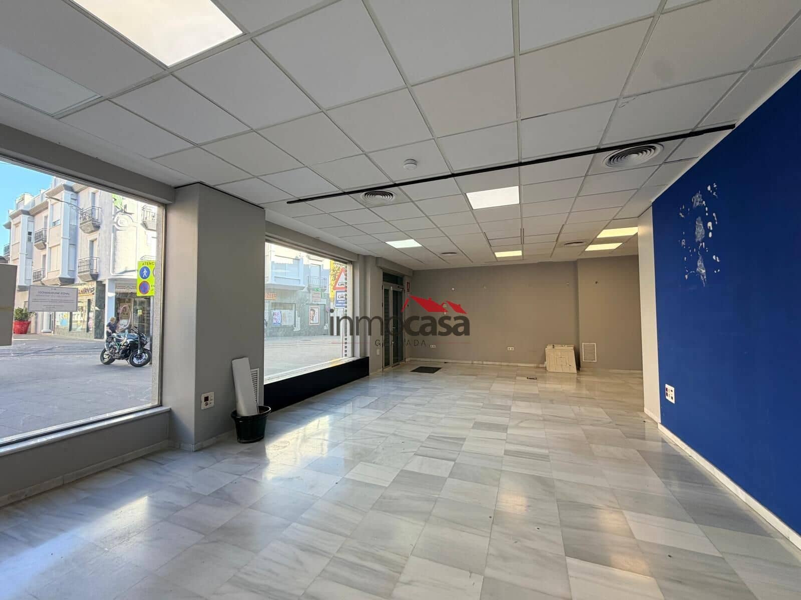 Commercial for rent in Armilla - € 2,650 (Ref: 10166805)