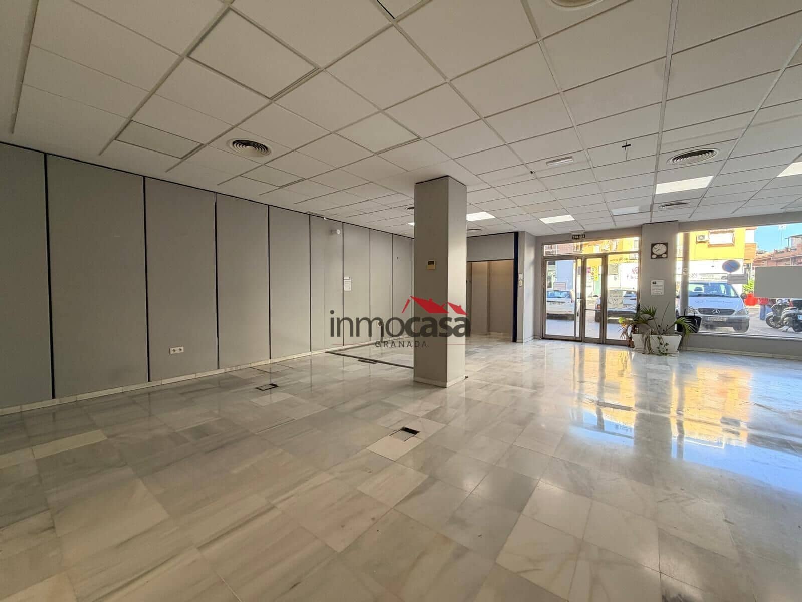 Commercial for rent in Armilla - € 2,650 (Ref: 10166805)