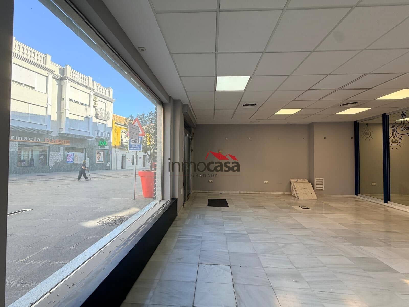 Commercial for rent in Armilla - € 2,650 (Ref: 10166805)