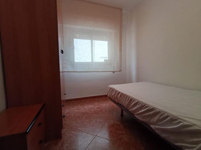3 sypialnia Mieszkanie do wynajęcia w Miasto Grenada - 800 € (Ref: 10168612)