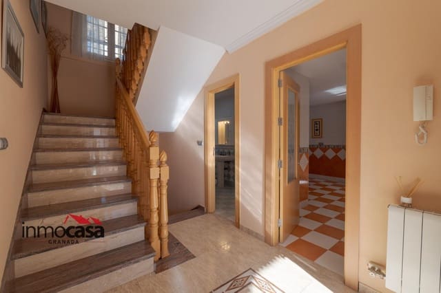 3 soveværelse Villa til salg i Gabia Grande, Las Gabias med swimmingpool garage - € 418.000 (Ref: 10171865)