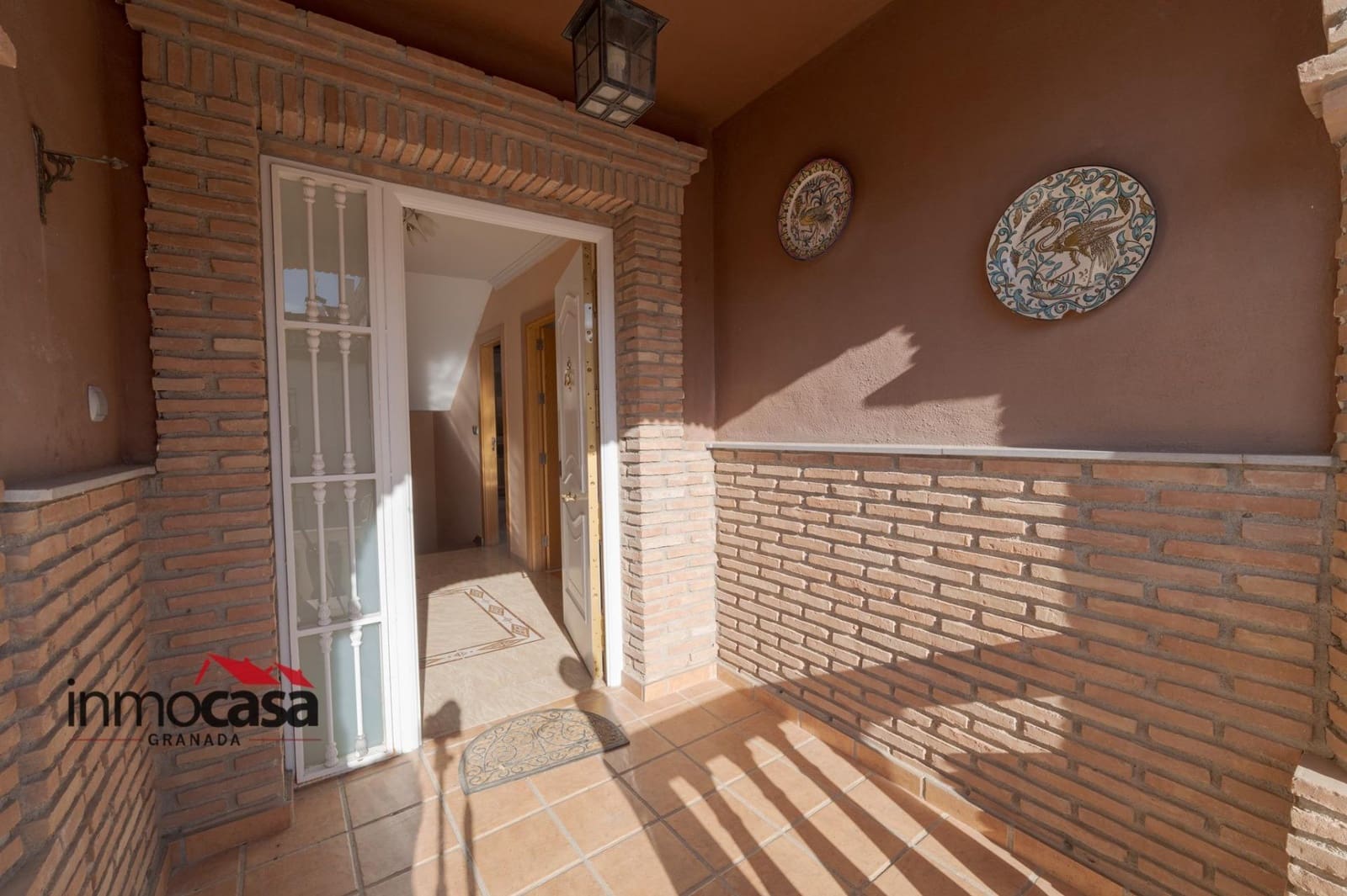 3 bedroom Villa for sale in Las Gabias with pool garage - € 418,000 (Ref: 10171865)