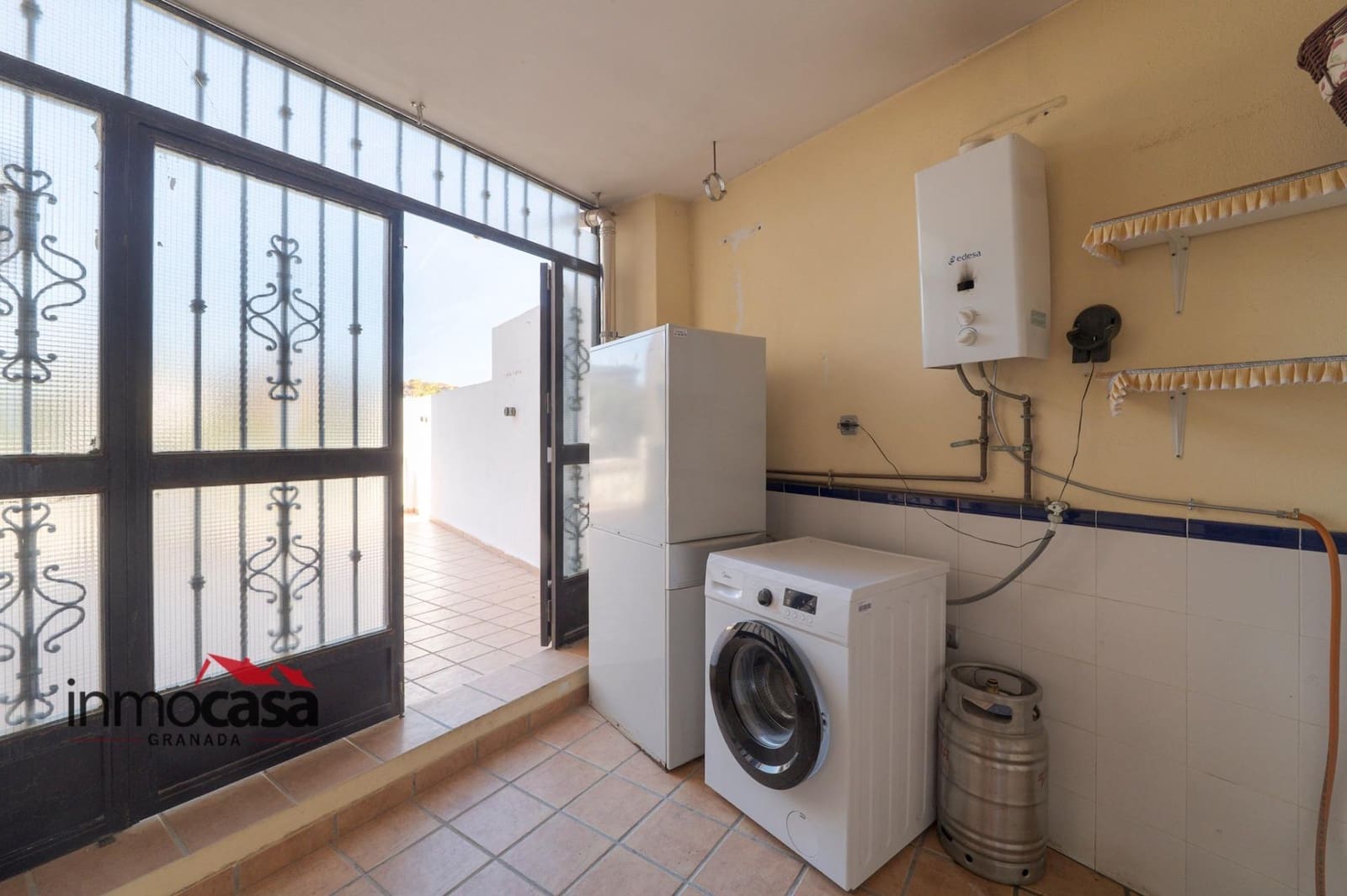 3 bedroom Villa for sale in Las Gabias with pool garage - € 418,000 (Ref: 10171865)