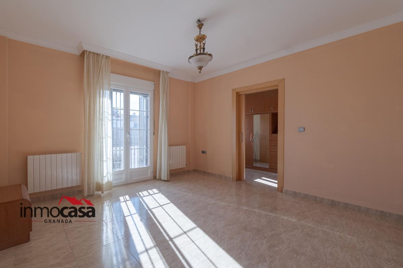 3 bedroom Villa for sale in Las Gabias with pool garage - € 418,000 (Ref: 10171865)