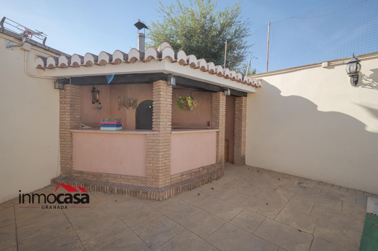 3 bedroom Villa for sale in Las Gabias with pool garage - € 418,000 (Ref: 10171865)