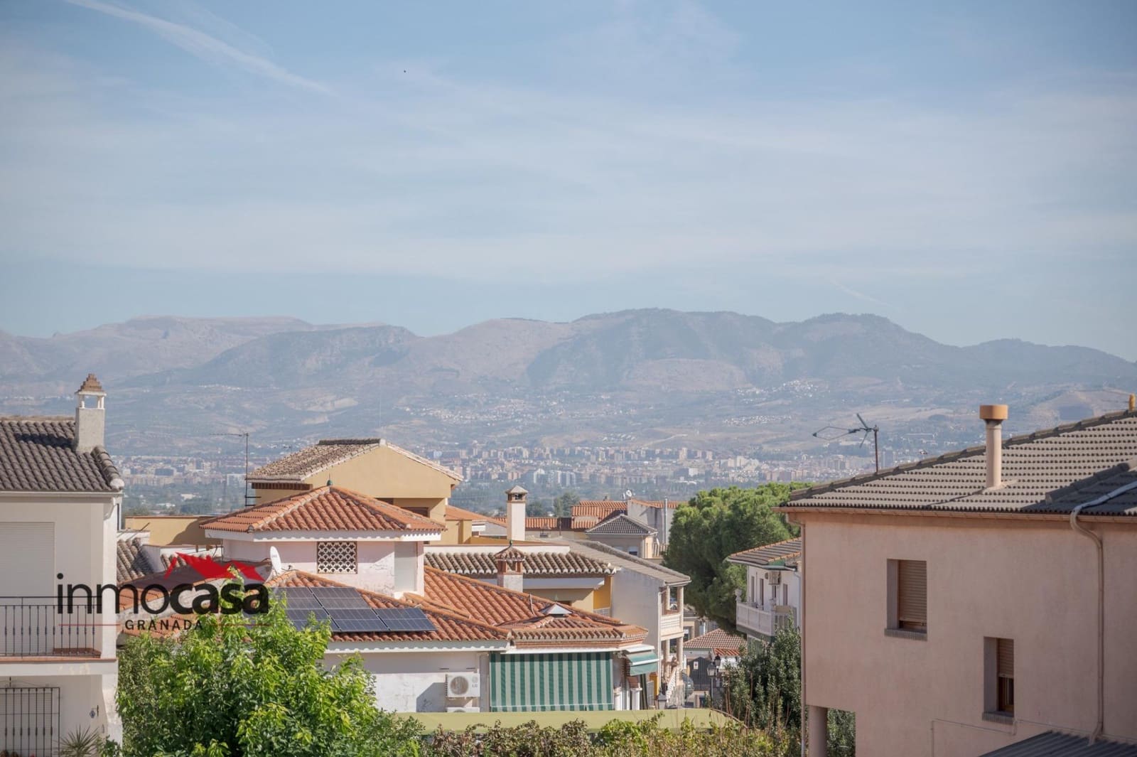 3 bedroom Villa for sale in Las Gabias with pool garage - € 418,000 (Ref: 10171865)