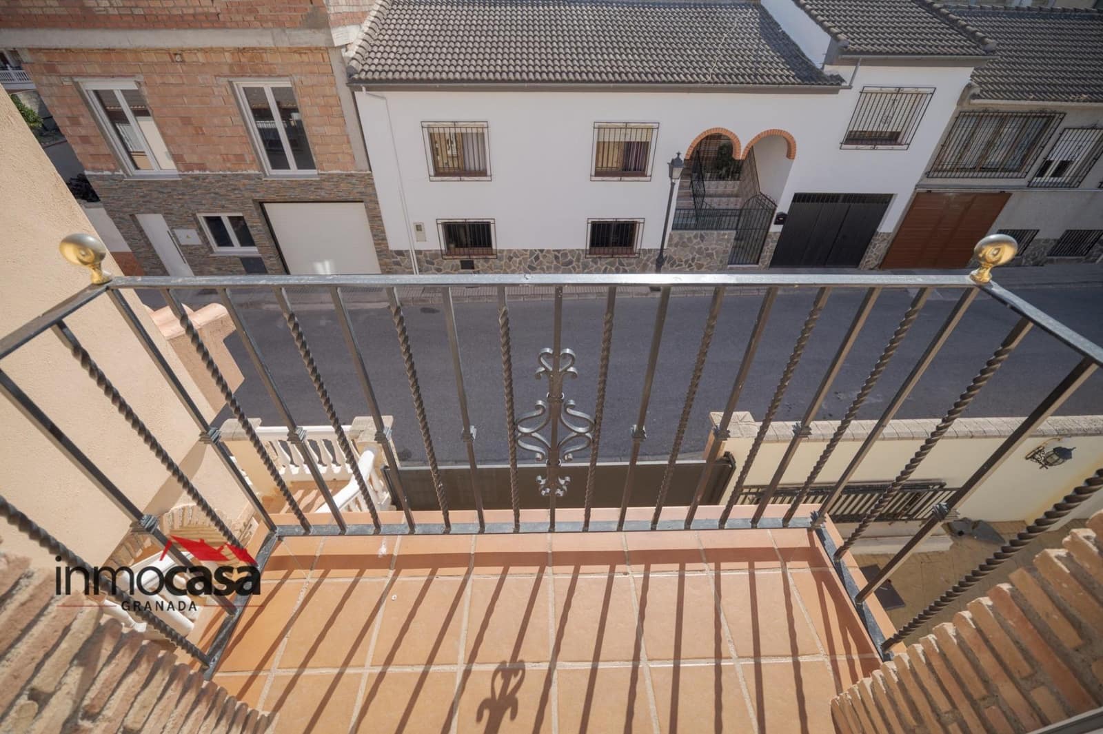 3 bedroom Villa for sale in Las Gabias with pool garage - € 418,000 (Ref: 10171865)