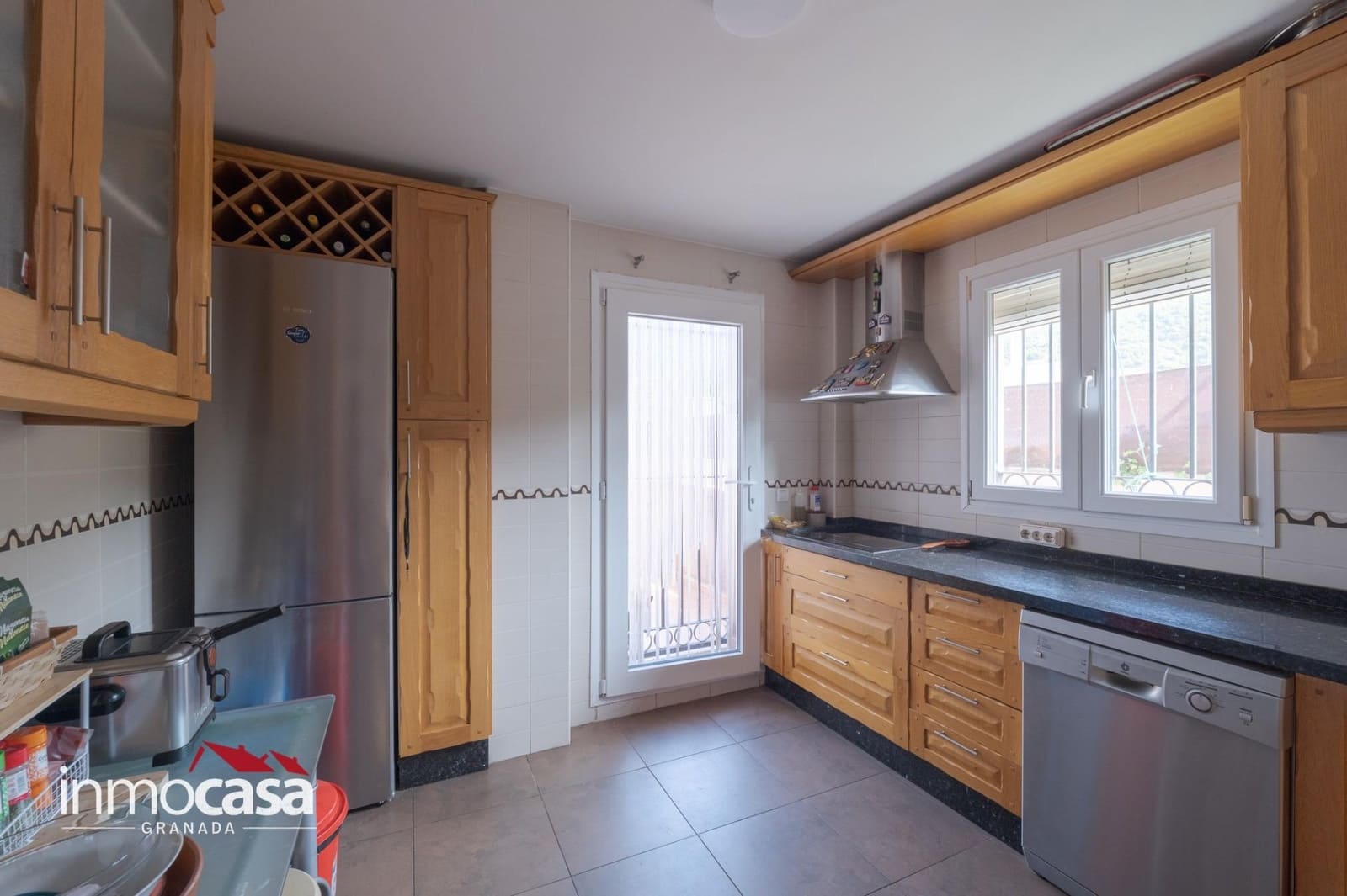 Pareado de 5 habitaciones en Padul en venta con piscina garaje - 305.000 € (Ref: 10171866)
