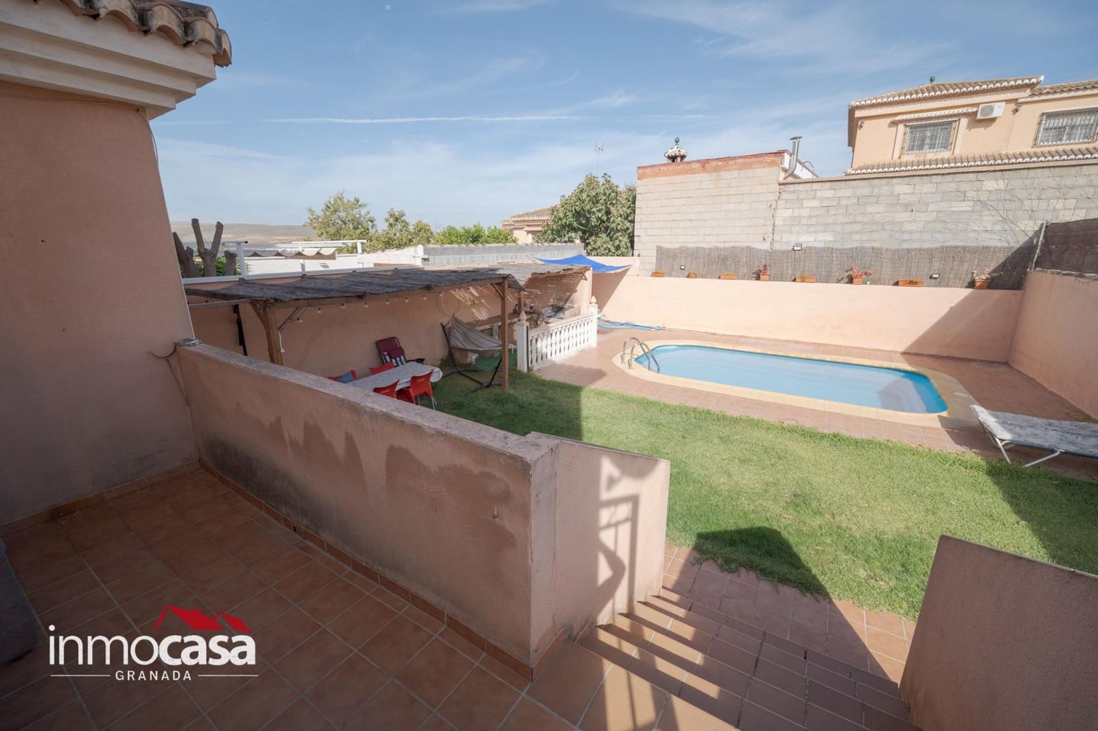Pareado de 5 habitaciones en Padul en venta con piscina garaje - 305.000 € (Ref: 10171866)